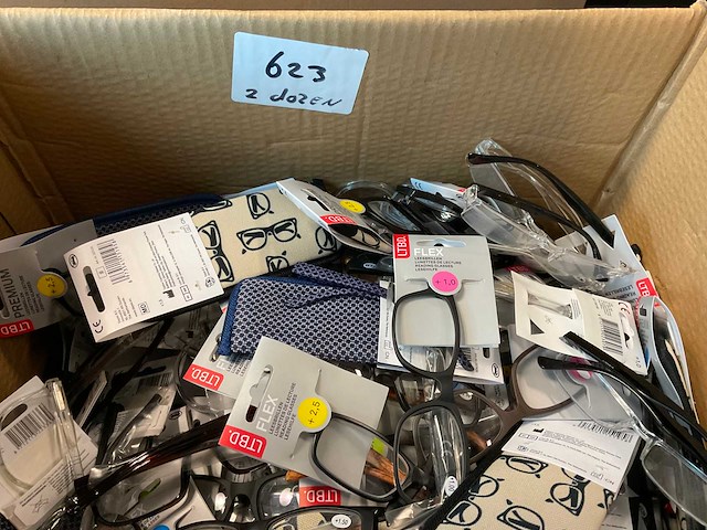 Leesbril diverse modellen, kleuren en sterktes (200x) - afbeelding 3 van  3