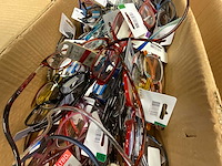 Leesbril diverse modellen, kleuren en sterktes (300x) - afbeelding 2 van  4