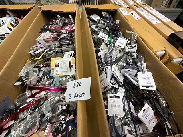 Leesbril diverse modellen, kleuren en sterktes (500x) - afbeelding 4 van  4