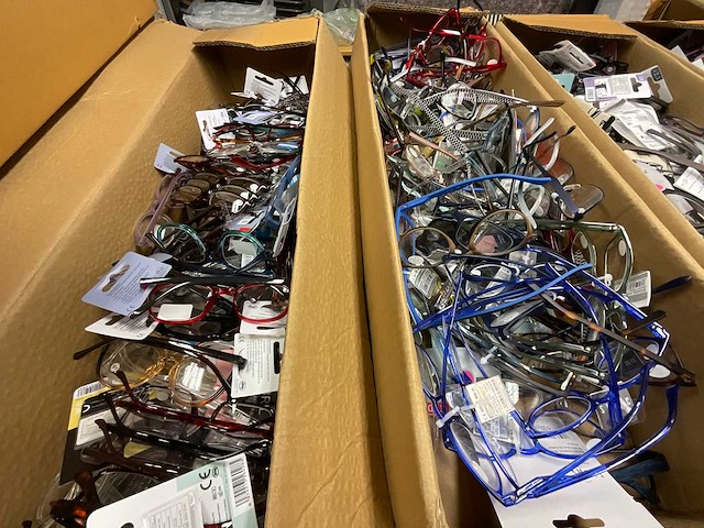 Leesbril diverse modellen, kleuren en sterktes (600x) - afbeelding 3 van  5