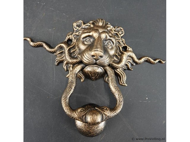 Leeuwenkop als faux bronzen deurklopper - afbeelding 2 van  5