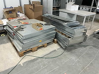 Legbordstelling en overig inventaris - afbeelding 21 van  23