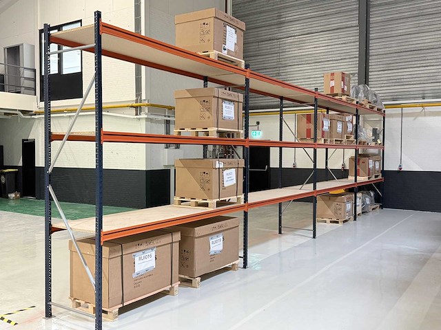 Legbordstelling grootvakstelling 11.2m lang. - afbeelding 1 van  1