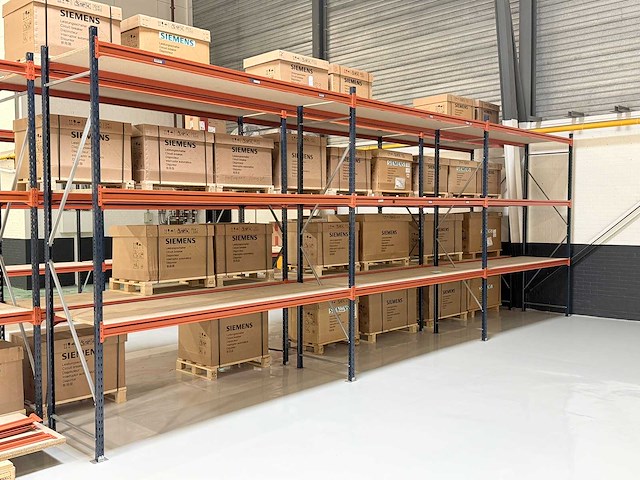 Legbordstelling grootvakstelling 8.3m lang. - afbeelding 1 van  3