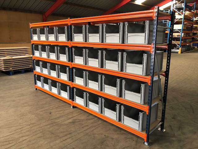 Legbordstelling incl 32 grote magazijnbakken. - afbeelding 1 van  3