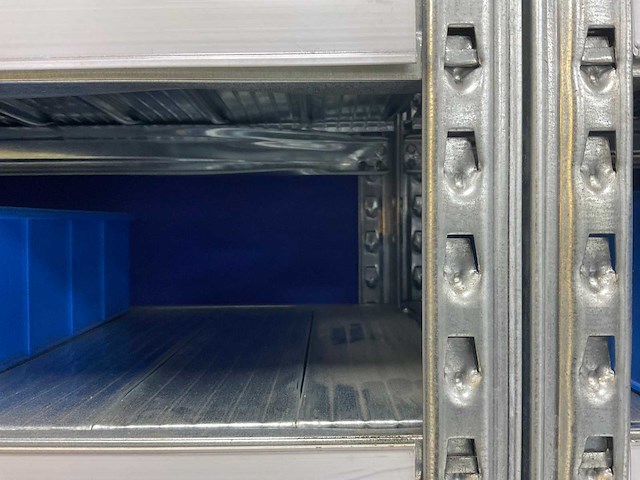 Legbordstelling met (321x) magazijnbakken - afbeelding 2 van  16