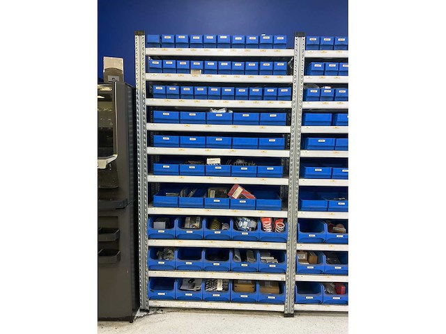 Legbordstelling met (321x) magazijnbakken - afbeelding 4 van  16