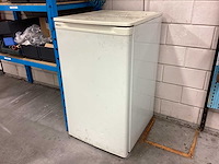 Legbordstelling met inhoud en koelkast - afbeelding 6 van  8