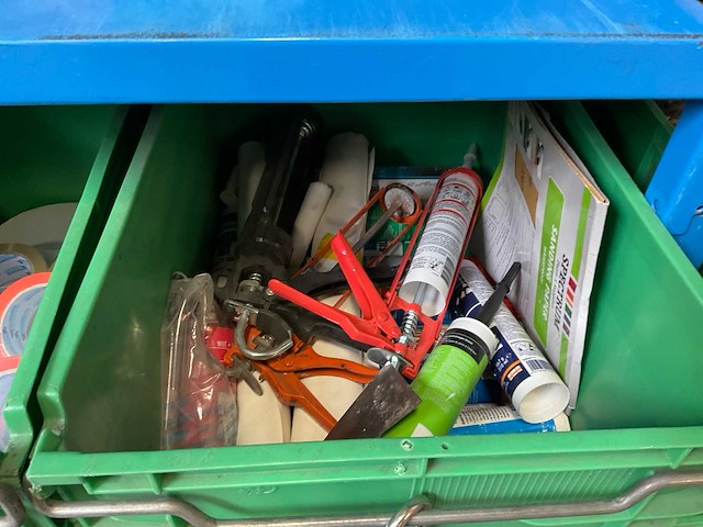 Legbordstelling met inhoud - afbeelding 4 van  33