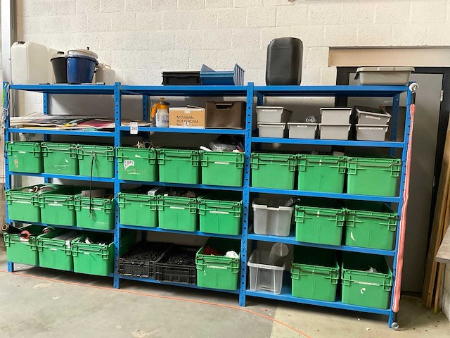 Legbordstelling met inhoud - afbeelding 23 van  33