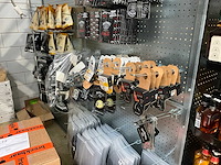 Legbordstelling met multifunctionele achterwand - afbeelding 4 van  4