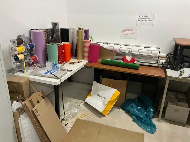 Legbordstellingen en werkplaatskasten - afbeelding 3 van  11