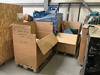 Legbordstellingen, kantoorinventaris en diversen - afbeelding 24 van  53