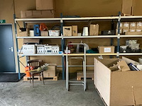 Legbordstellingen, kantoorinventaris en diversen - afbeelding 50 van  53