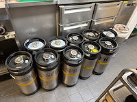 Lege bier fusten (11x) - afbeelding 1 van  2