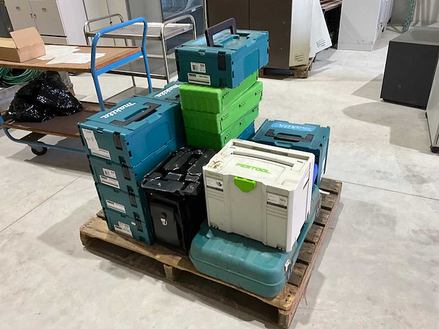 Lege gereedschapskoffer (17x) - afbeelding 1 van  4