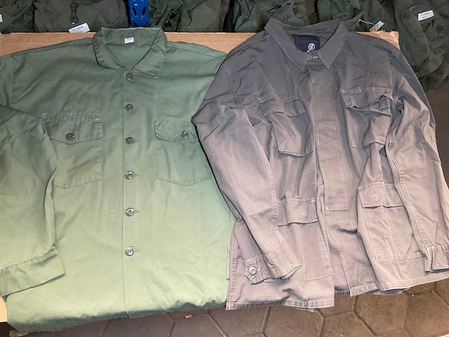 Leger blouse (3x) - afbeelding 1 van  2