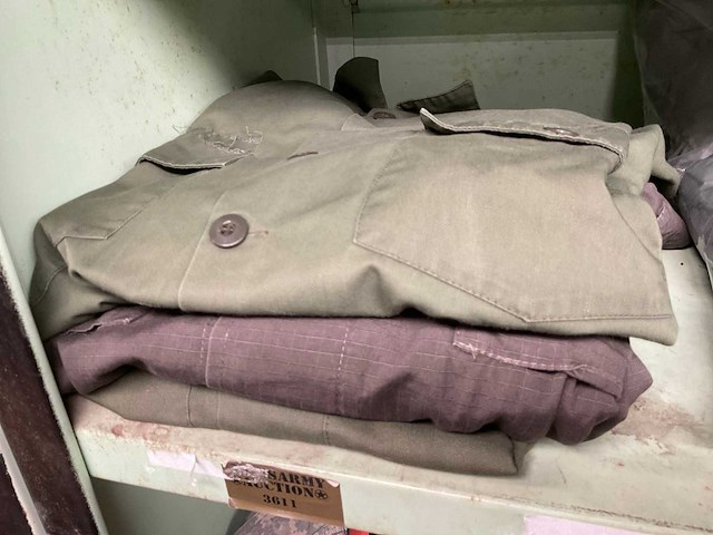 Leger blouse (3x) - afbeelding 2 van  2