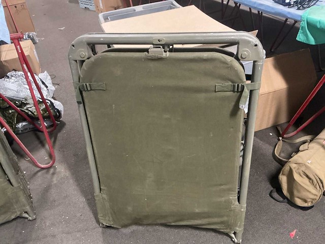 Leger hospital bed - afbeelding 3 van  3