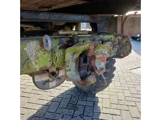 Leger voertuig unimog mercedes, 404 - afbeelding 32 van  52