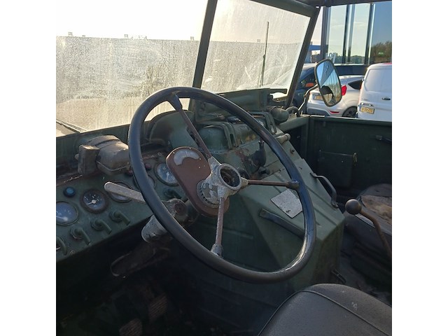 Leger voertuig unimog met opbouw mercedes, 404 - afbeelding 14 van  53