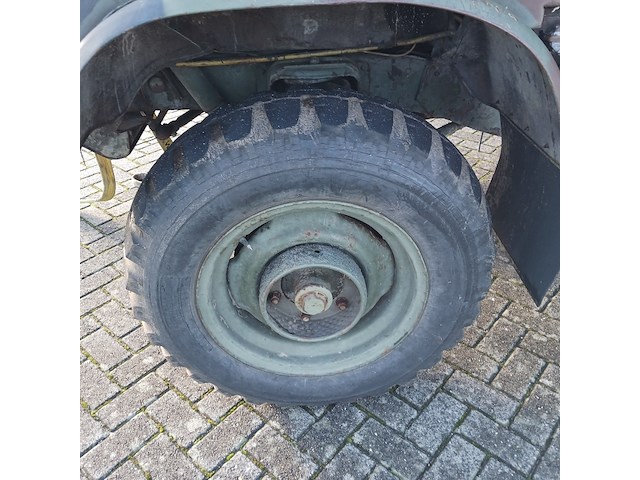 Leger voertuig unimog met opbouw mercedes, 404 - afbeelding 39 van  53