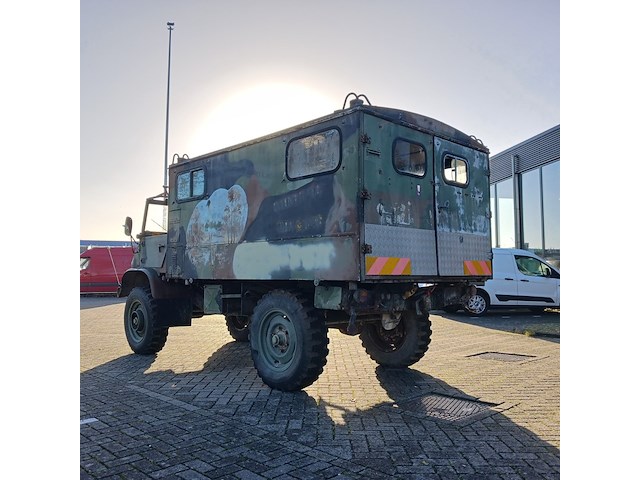 Leger voertuig unimog met opbouw mercedes, 404 - afbeelding 34 van  53