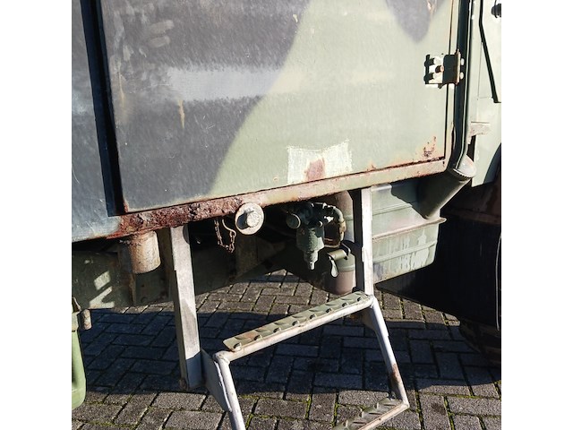 Leger voertuig unimog met opbouw mercedes, 404 - afbeelding 49 van  53
