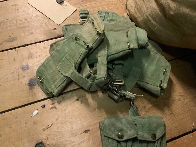 Legerbretels en tasjes - afbeelding 2 van  5