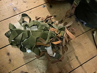 Legerbretels en tasjes - afbeelding 3 van  5