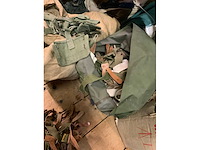 Legerbretels en tasjes - afbeelding 4 van  5