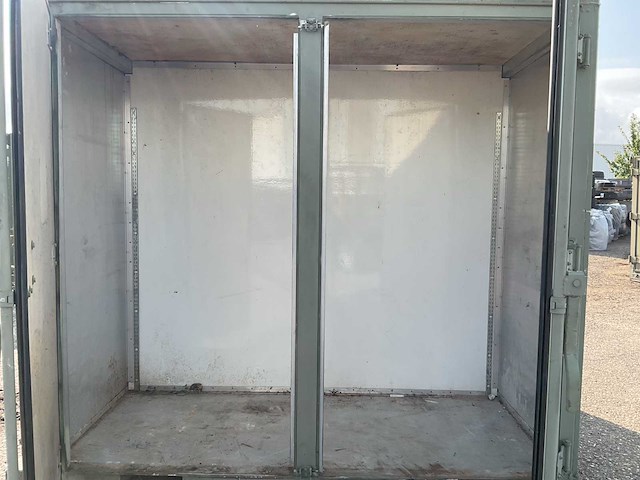 Legercontainer - afbeelding 1 van  6