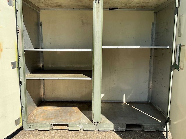 Legercontainer - afbeelding 6 van  7