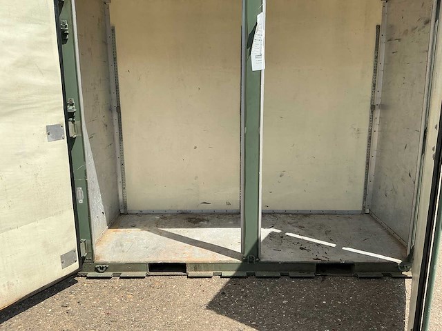 Legercontainer - afbeelding 6 van  6