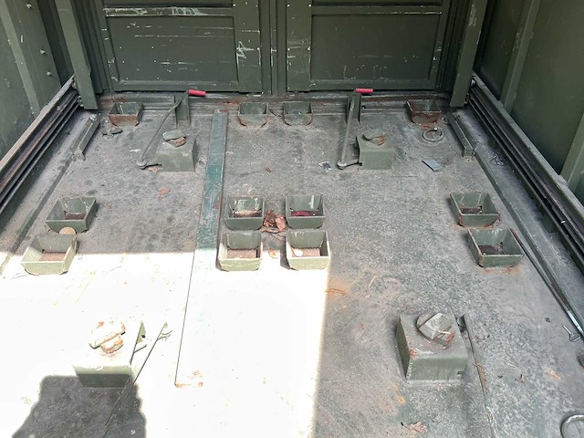 Legercontainer - afbeelding 7 van  7
