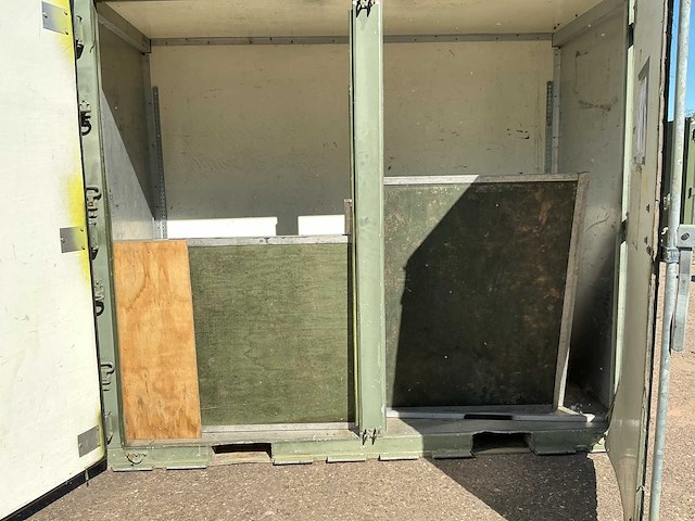 Legercontainer - afbeelding 6 van  6