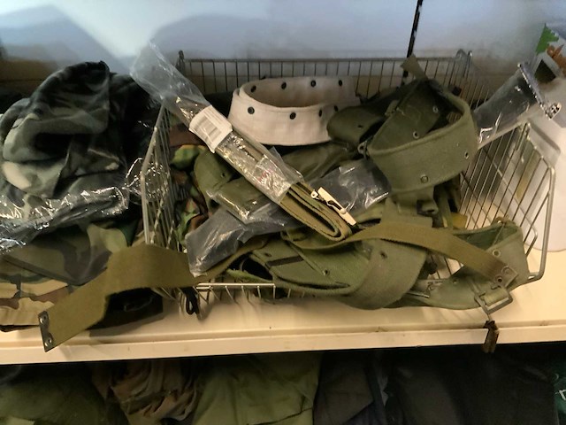 Legerkleding - afbeelding 8 van  11