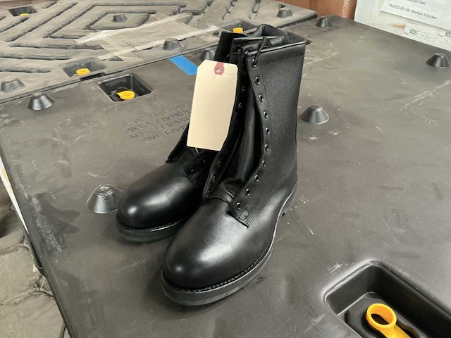 Legerschoenen (20x) - afbeelding 1 van  3