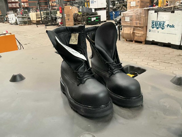 Legerschoenen (49x) - afbeelding 1 van  1