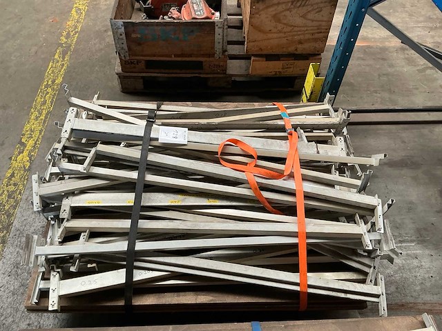 Leggers palletstelling / houten legborden - afbeelding 8 van  9