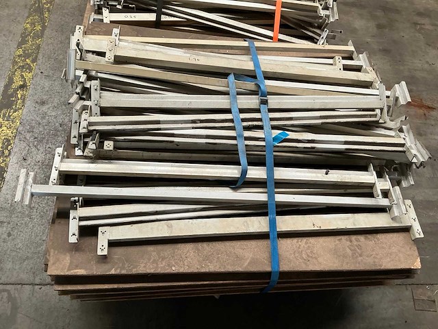Leggers palletstelling / houten legborden - afbeelding 9 van  9