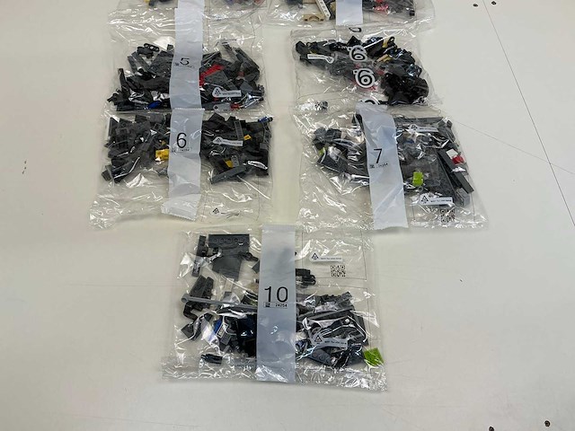 Lego 10327 lego - afbeelding 7 van  7