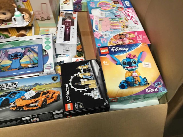 Lego, baby born, vtech, little dutch - divers speelgoed - return goods (475x) - afbeelding 1 van  26