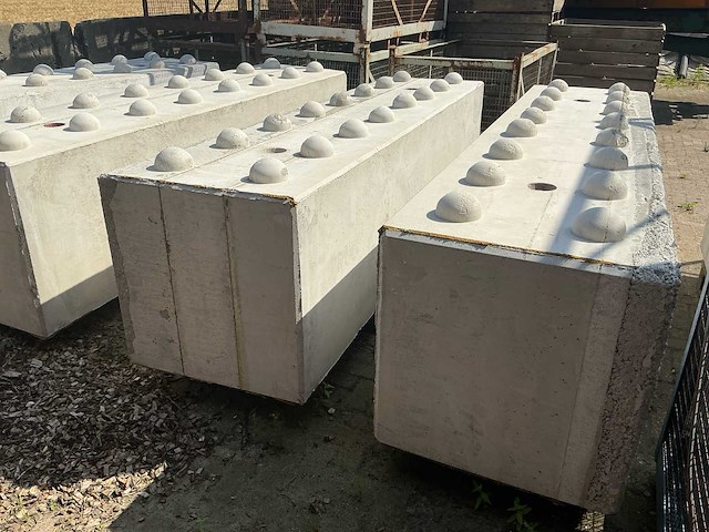 Lego beton blok 4,5 ton 5 x overige beton toebehoren - afbeelding 16 van  17