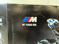 Lego bmw m1000 rr - afbeelding 3 van  7