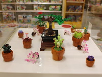 Lego botanicals showmodel in vitrine. let op; exclusief vitrine. - afbeelding 2 van  4