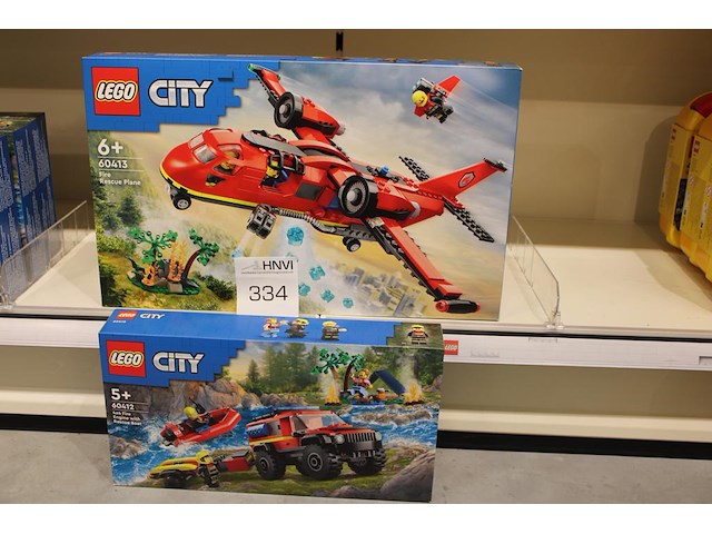 Lego city brandweerwagen met reddingsboot en brandweervliegtuig, 2 stuks - afbeelding 1 van  1