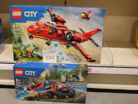 Lego city brandweerwagen met reddingsboot en brandweervliegtuig, 2 stuks - afbeelding 1 van  1