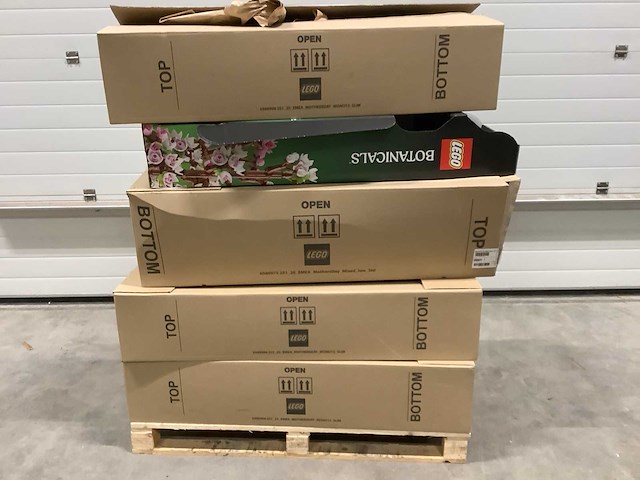 Lego displays - 6 items - afbeelding 2 van  3