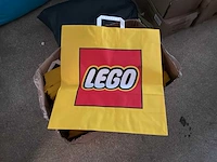 Lego draagtas